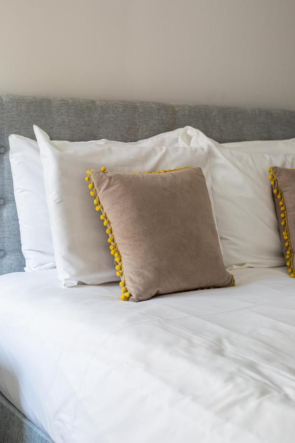 Modern Luxury Apartment, Sleeps 6, Best Location Belfast Ngoại thất bức ảnh