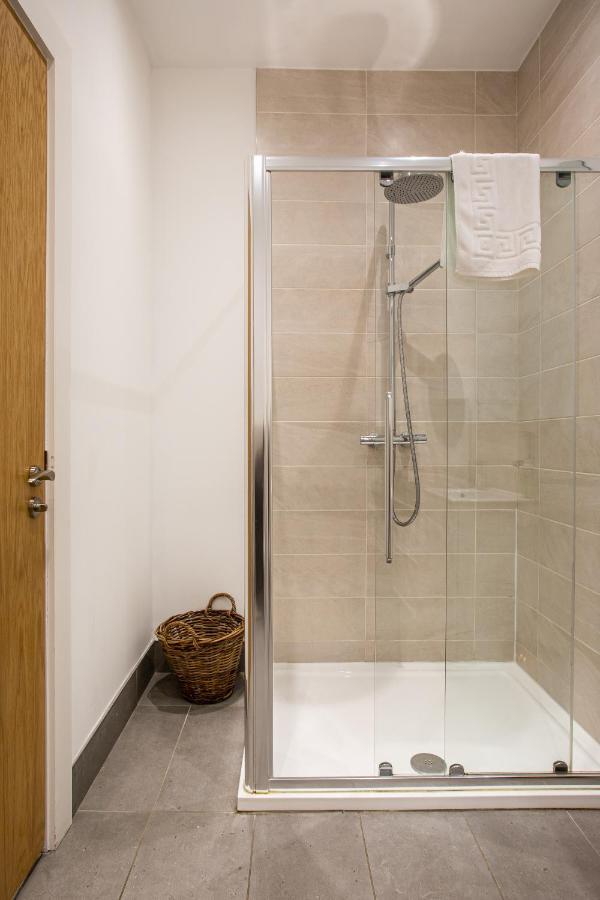 Modern Luxury Apartment, Sleeps 6, Best Location Belfast Ngoại thất bức ảnh