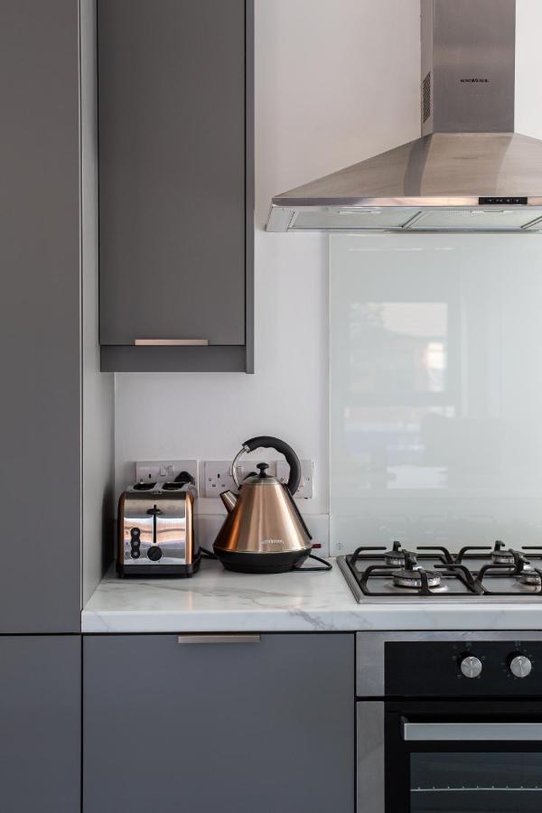 Modern Luxury Apartment, Sleeps 6, Best Location Belfast Ngoại thất bức ảnh