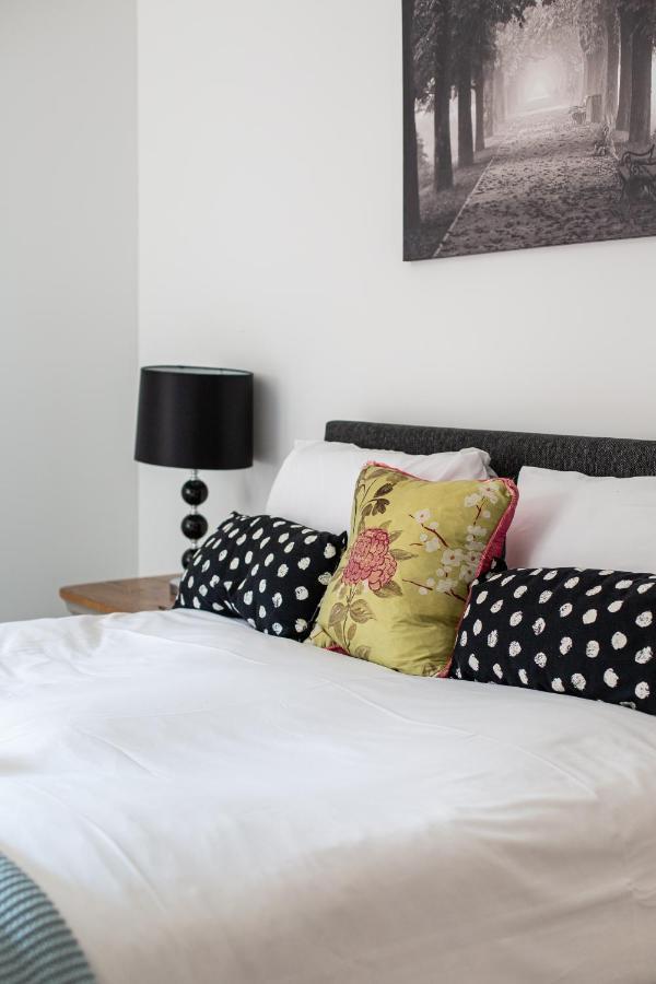 Modern Luxury Apartment, Sleeps 6, Best Location Belfast Ngoại thất bức ảnh